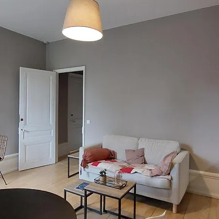 Dans De Charme * Saint-Etienne (Loire)